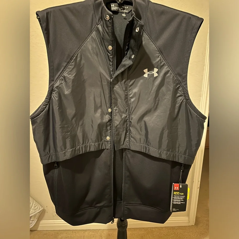 NEW WT UNDER ARMOUR COLDGEAR REACTOR‎ RUN VEST BLACK SIZE LARGE SLEEVLESS